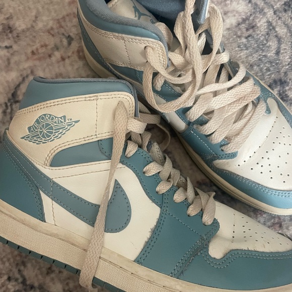 Nike blue size 6.5 kids Jordan 1s - Picture 5 of 5